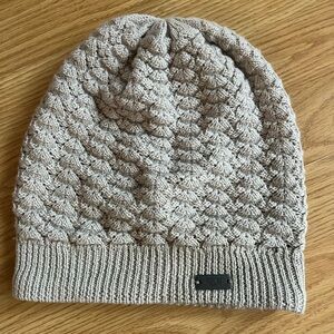 Mountain Hardwear Textured Knit Beanie - Light Beige